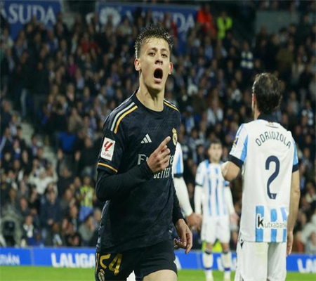 Inter Milan Chính Thức: Kolarov Phẫu Thuật Cắt Bỏ Đĩa Đệm Đột Quỵ